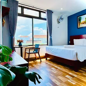 https://mays-house.hotelsofhoian.com