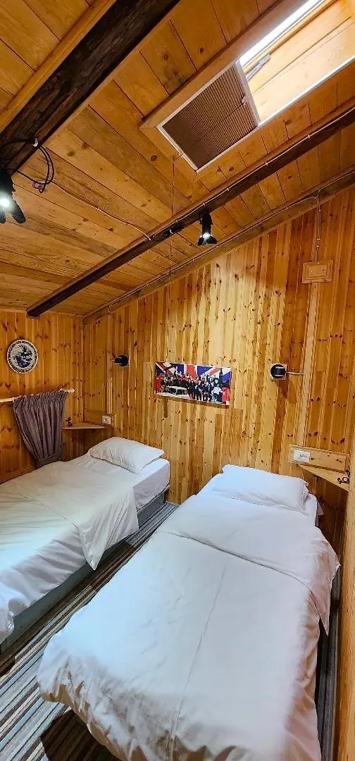 Hotel London Tirana Albania