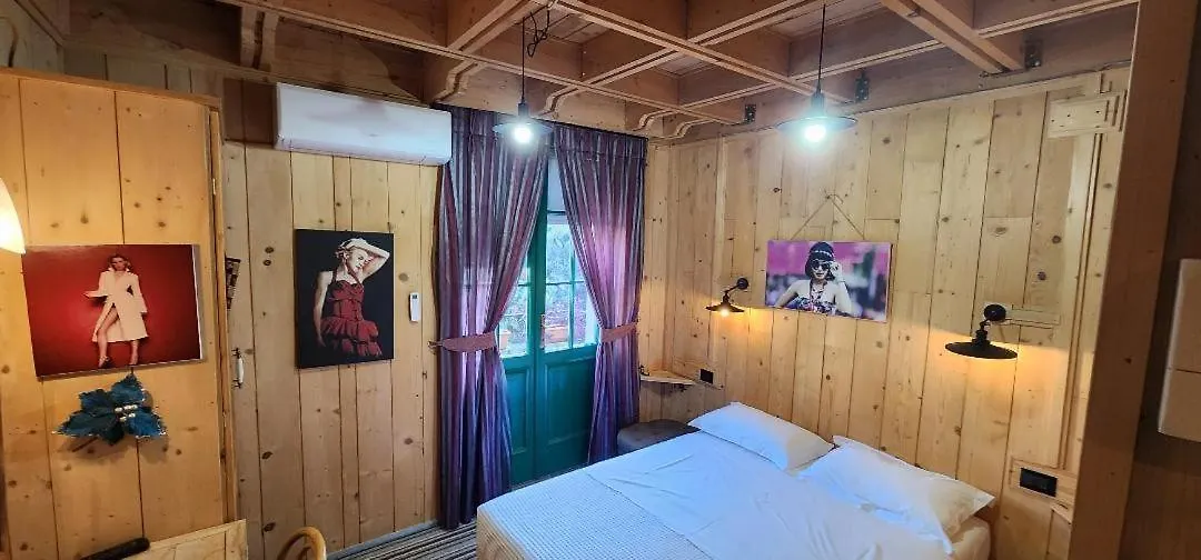 Bed & Breakfast Hotel London Tirana